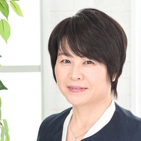 成合弘恵さん